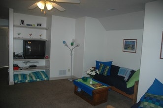 633 McLane Ave, Unit A in Morgantown, WV - Foto de edificio - Building Photo