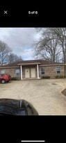 26 Cooper Rd, Unit A in Alexandria, LA - Building Photo