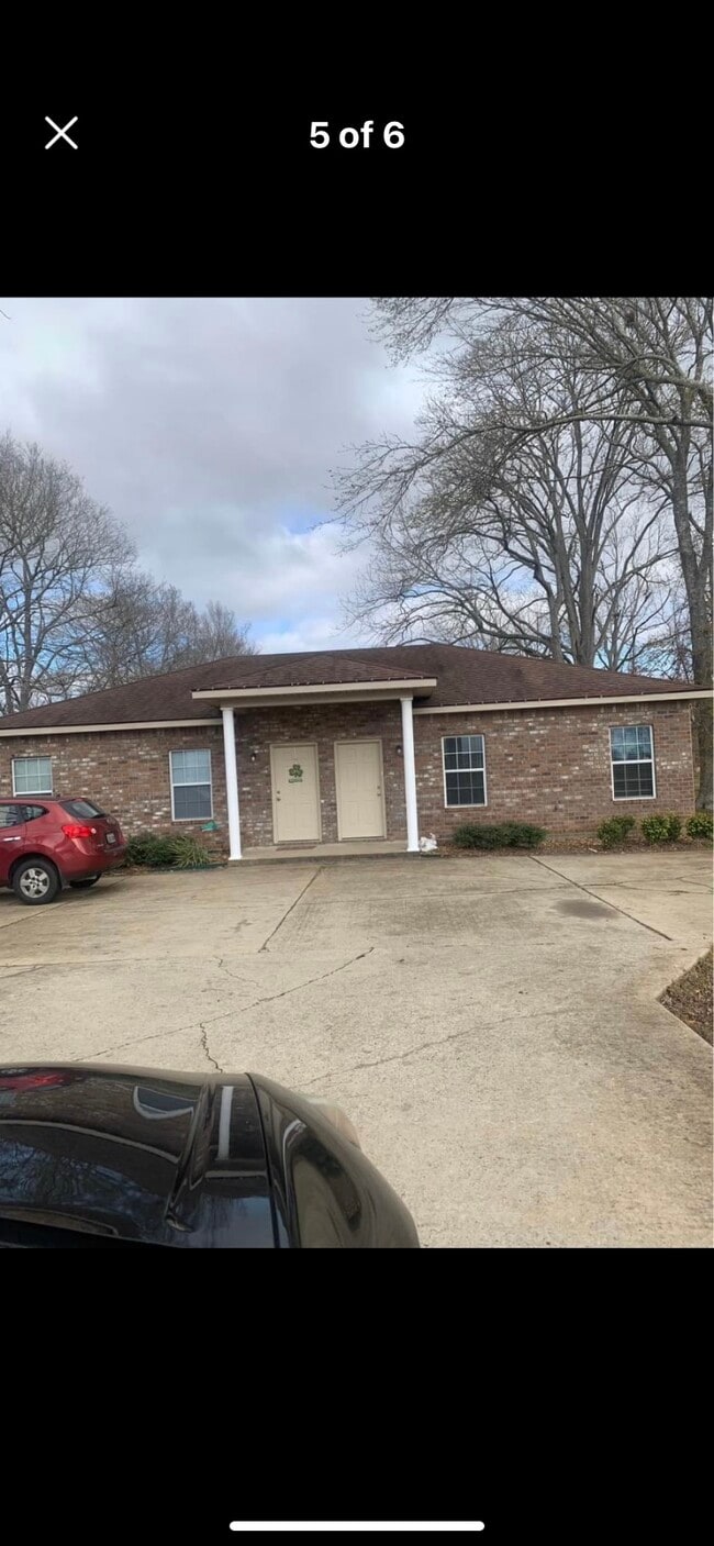 26 Cooper Rd, Unit A