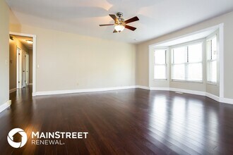 1075 Patience Dr in Florissant, MO - Building Photo - Building Photo