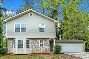 504 Rockborough Terrace in Stone Mountain, GA - Building Photo