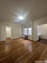 1164 Boylston St, Unit 1 in Boston College, MA - Building Photo - Building Photo