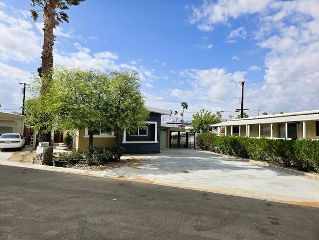 73400 Algonquin Pl in Thousand Palms, CA - Building Photo - Building Photo
