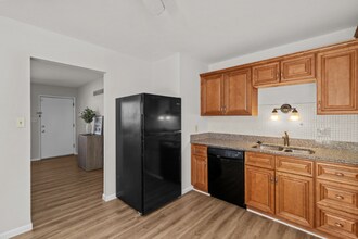 3253 Greenbridge Dr in Bridgeton, MO - Building Photo - Building Photo