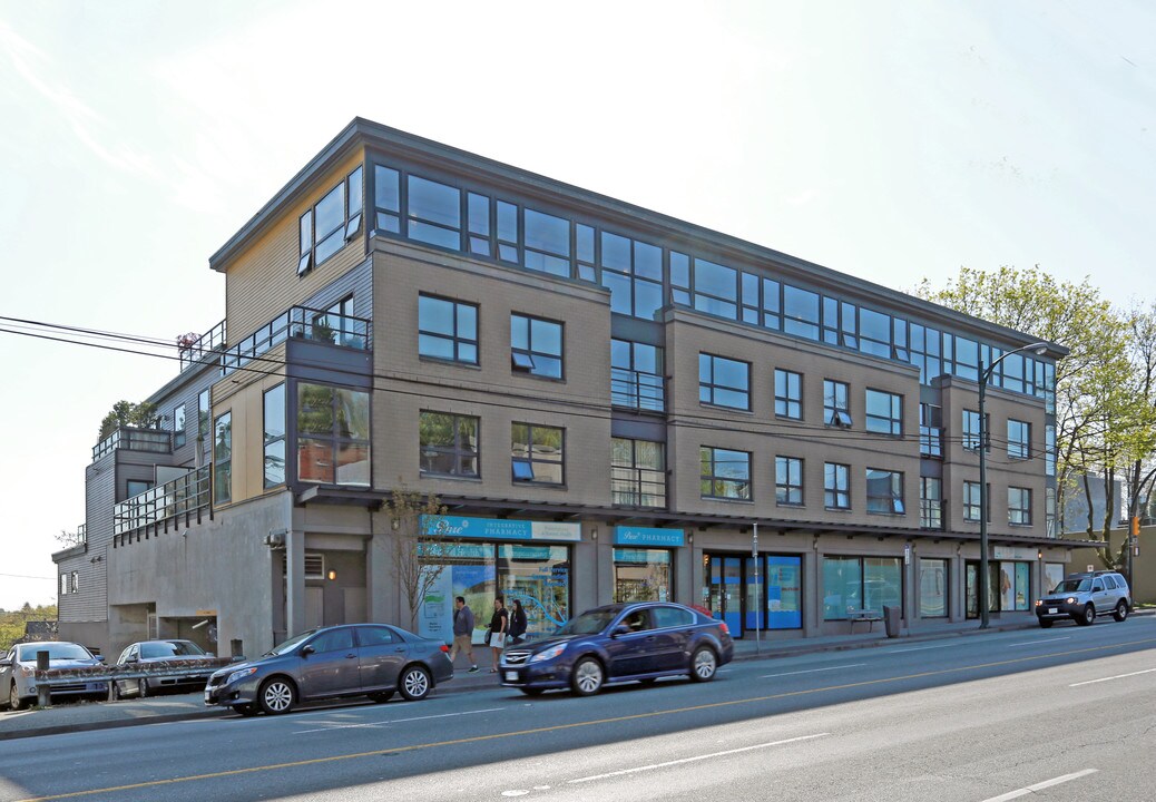 The Crescent In Shaughnessy in Vancouver, BC - Building Photo