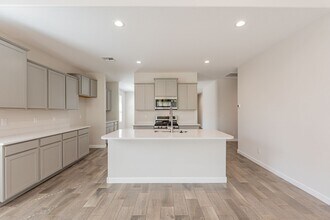 38097 W Santa Monica Ave in Maricopa, AZ - Building Photo - Building Photo