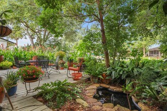 5 Harbor Ln in Kemah, TX - Building Photo - Building Photo