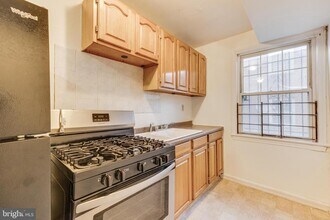 4821 Sheriff Rd NE in Washington, DC - Building Photo - Building Photo