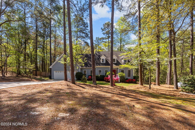 455 Clearfield Ln in Southern Pines, NC - Building Photo - Building Photo