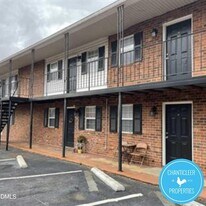 115 Florence St, Unit 17 in Graham, NC - Building Photo