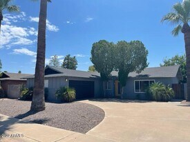 8425 E Bonita Dr in Scottsdale, AZ - Building Photo