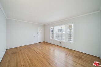 1408 N Mansfield Ave in Los Angeles, CA - Building Photo - Building Photo