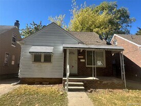 7777 Auburn St in Detroit, MI - Building Photo