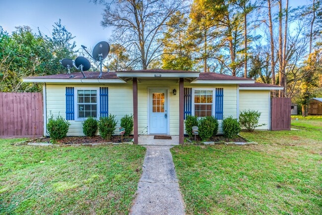 property at 613 Kelley Blvd