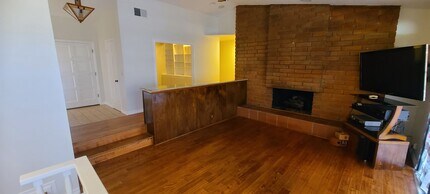 861 Via Alameda in San Dimas, CA - Building Photo - Building Photo