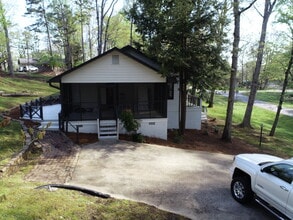 2410 Basin Drive in Gainesville, GA - Building Photo - Building Photo