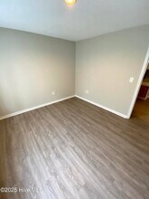 3001 MacGregor Downs Rd in Greenville, NC - Foto de edificio - Building Photo