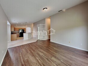 503 Tree Shore Dr in Orlando, FL - Foto de edificio - Building Photo