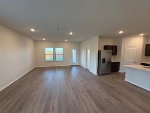 628 Willow St in Caddo Mills, TX - Foto de edificio - Building Photo