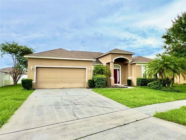 property at 3882 Wood Thrush Dr