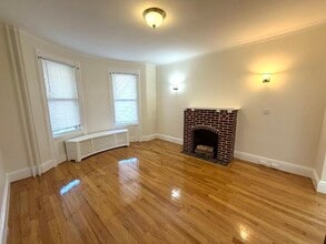 927 18th St in Union City, NJ - Building Photo - Building Photo
