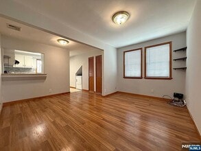 446 Post in Lyndhurst, NJ - Building Photo - Building Photo