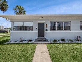 360 Pelican Ave, Unit 360