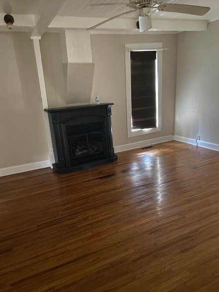 101 Meeks Ave in Burns, TN - Building Photo - Building Photo