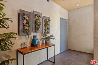 11254 Mississippi Ave in Los Angeles, CA - Building Photo - Building Photo