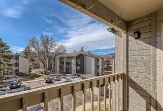 3545 28th St, Unit Apt 308 in Boulder, CO - Foto de edificio - Building Photo