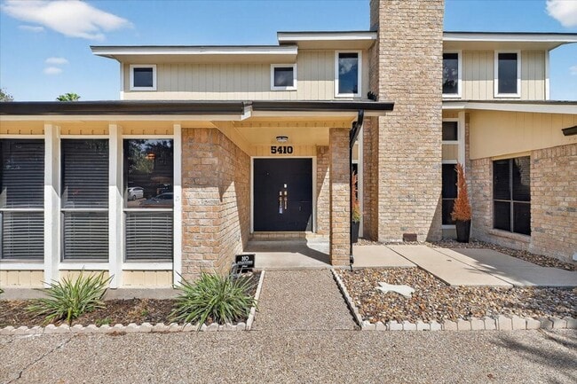 5410 Fox Run Dr in Corpus Christi, TX - Building Photo - Building Photo