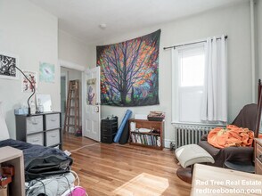44 Cameron Ave, Unit 1 in Somerville, MA - Building Photo - Building Photo