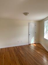 1002 Main St in Dillwyn, VA - Building Photo - Building Photo