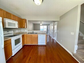 156 Cornerstone Pl in Jacksonville, NC - Building Photo - Building Photo
