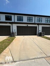 1324 Parc Bench Rd in Atlanta, GA - Building Photo - Building Photo