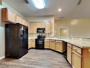 3337 Horseshoe Trail Dr in Orange Park, FL - Building Photo - Building Photo