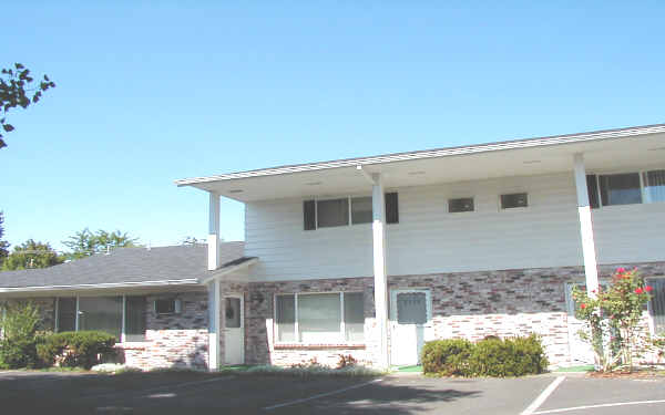 2723-2725 22nd Ave in Forest Grove, OR - Foto de edificio - Building Photo