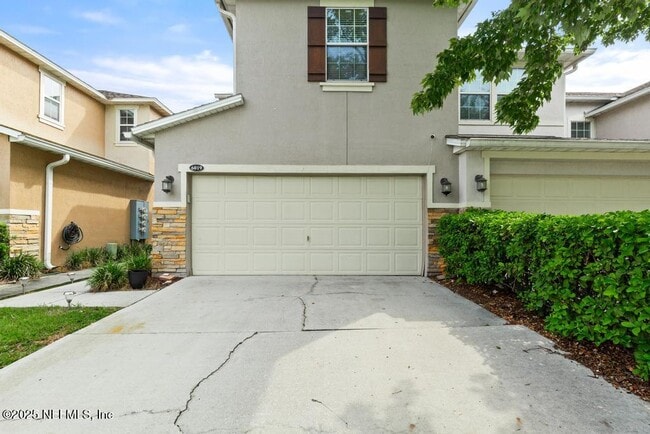 6019 Bartram Village Dr in Jacksonville, FL - Foto de edificio - Building Photo