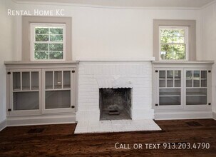 5620 Rosehill Rd in Shawnee, KS - Building Photo - Building Photo
