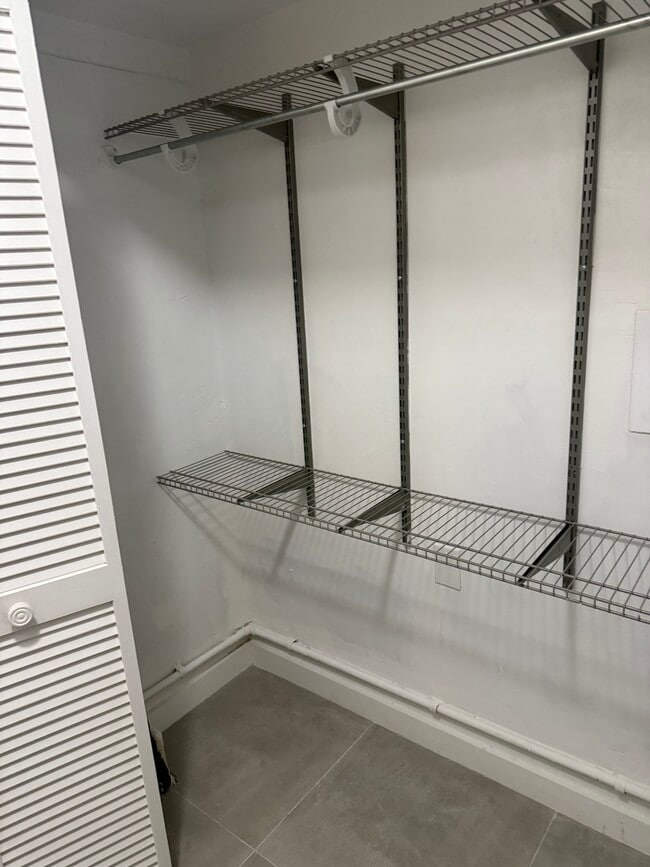 11480 SW 55th St, Unit Upstairs Apartment in Miami, FL - Building Photo - Building Photo