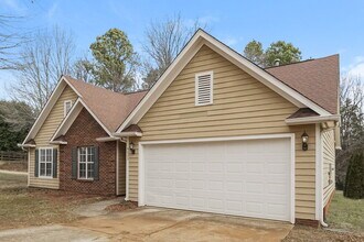 9225 Merlot Ln in Charlotte, NC - Foto de edificio - Building Photo