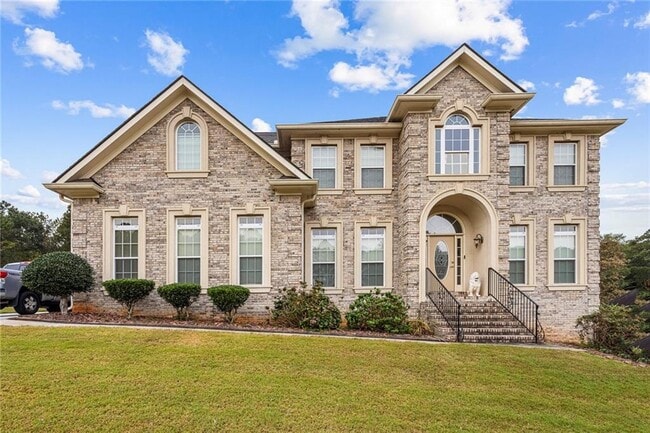 property at 2624 Crest Valley Dr