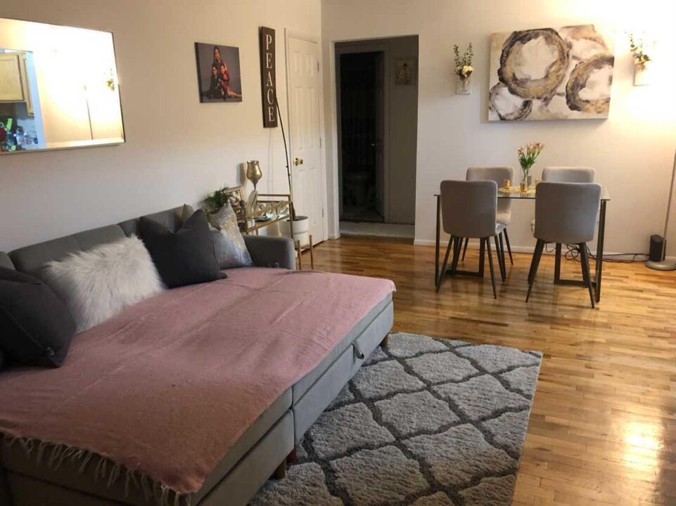 Renovated Apartment Available in Spotswood, NJ - Foto de edificio