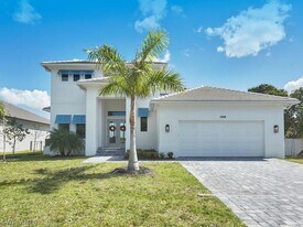 1448 10th St N in Naples, FL - Building Photo