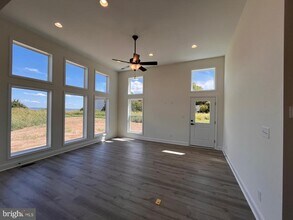 8641 Sandy Beach Ln in King George, VA - Building Photo - Building Photo