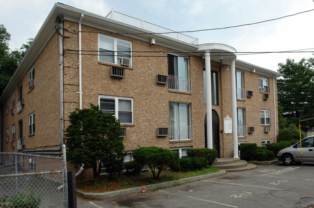 10 Grafton St in Lawrence, MA - Foto de edificio