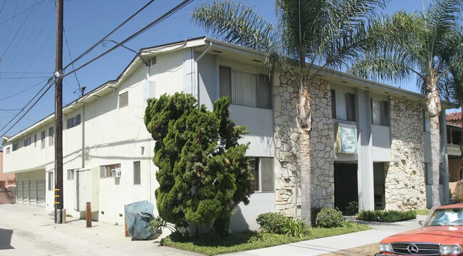 231 Loma Ave in Long Beach, CA - Foto de edificio - Building Photo