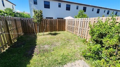12897 SW 234th St in Homestead, FL - Building Photo - Building Photo