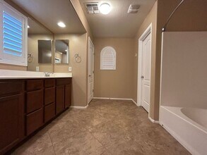 2251 S Ponderosa Dr in Gilbert, AZ - Building Photo - Building Photo