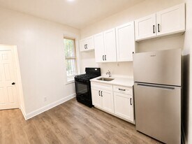 2022 W Ontario St in Philadelphia, PA - Building Photo